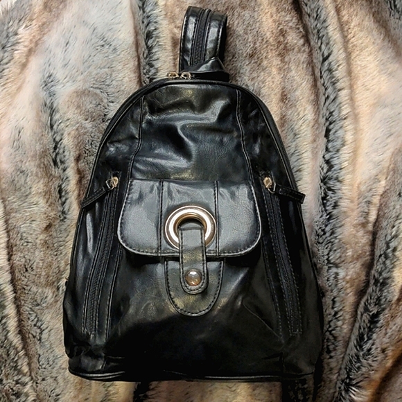 🌷Vegan Leather Backpack - Picture 1 of 16